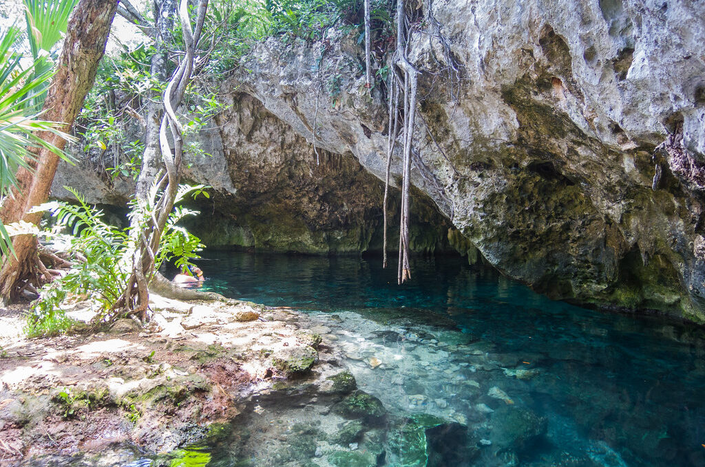 Cenote-Tulum