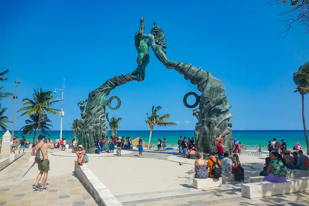 Las Sirenas sculpture on the beach in Playa del Carmen – an iconic landmark of the Riviera Maya